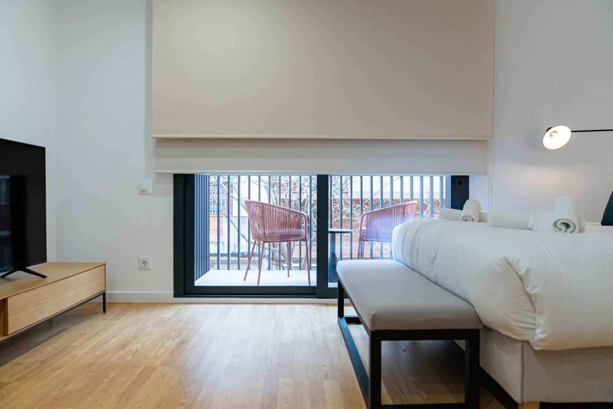 Stay U-Nique Apartments Albeniz Bcn L'Hospitalet de Llobregat Exterior foto
